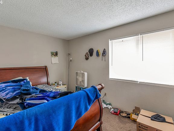 5th image of 19486 SW 67th Ave