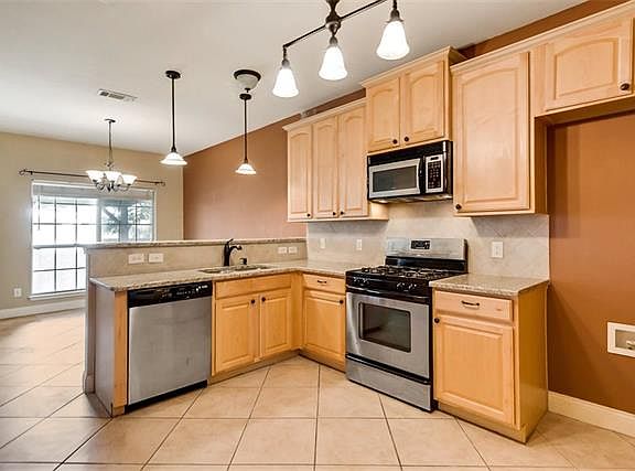 2nd image of 204 Brookdale Dr