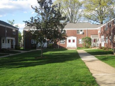 470 Maple Hill Dr APT 25, Hackensack, NJ, 07601