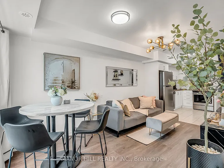 7 Applewood Ln #228 — Photo 6