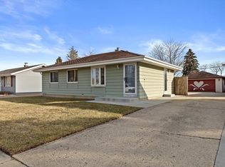 2743 84th St, Kenosha, WI 53143