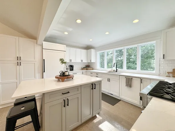45 Creeping Hemlock Drive, Norwalk, CT 06851