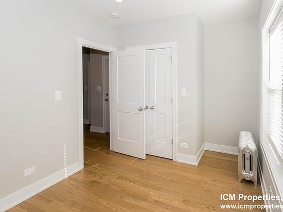 2nd image of 5110 N Winchester Ave #3F