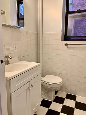 Rented by City Connections Realty | media 16