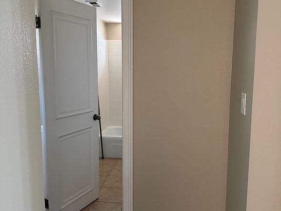 2nd image of 5204 Ridgevine Way