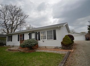 5160 Osburn Dr, Tecumseh, MI 49286