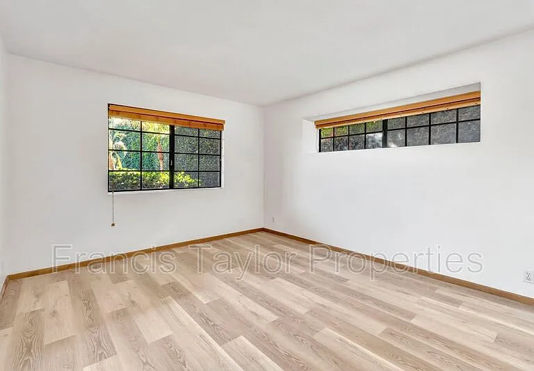8840 Villa La Jolla Dr #211 — Photo 15