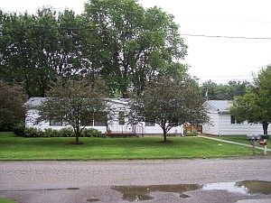 1st image of 204 Park Ave