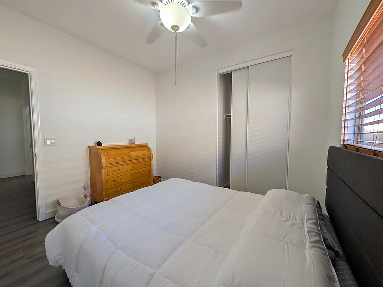 2833 W Santa Cruz Ave — Photo 11
