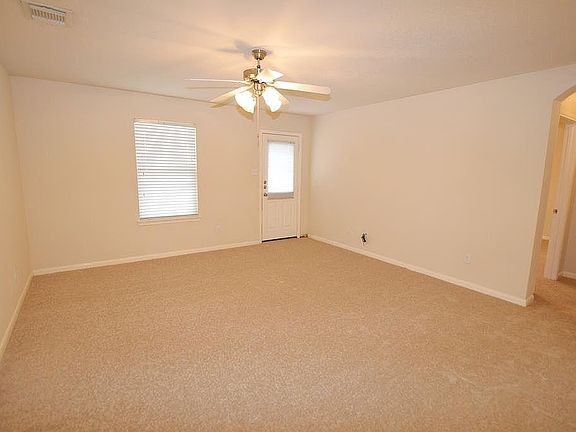 5th image of 20038 Silver Rock Dr