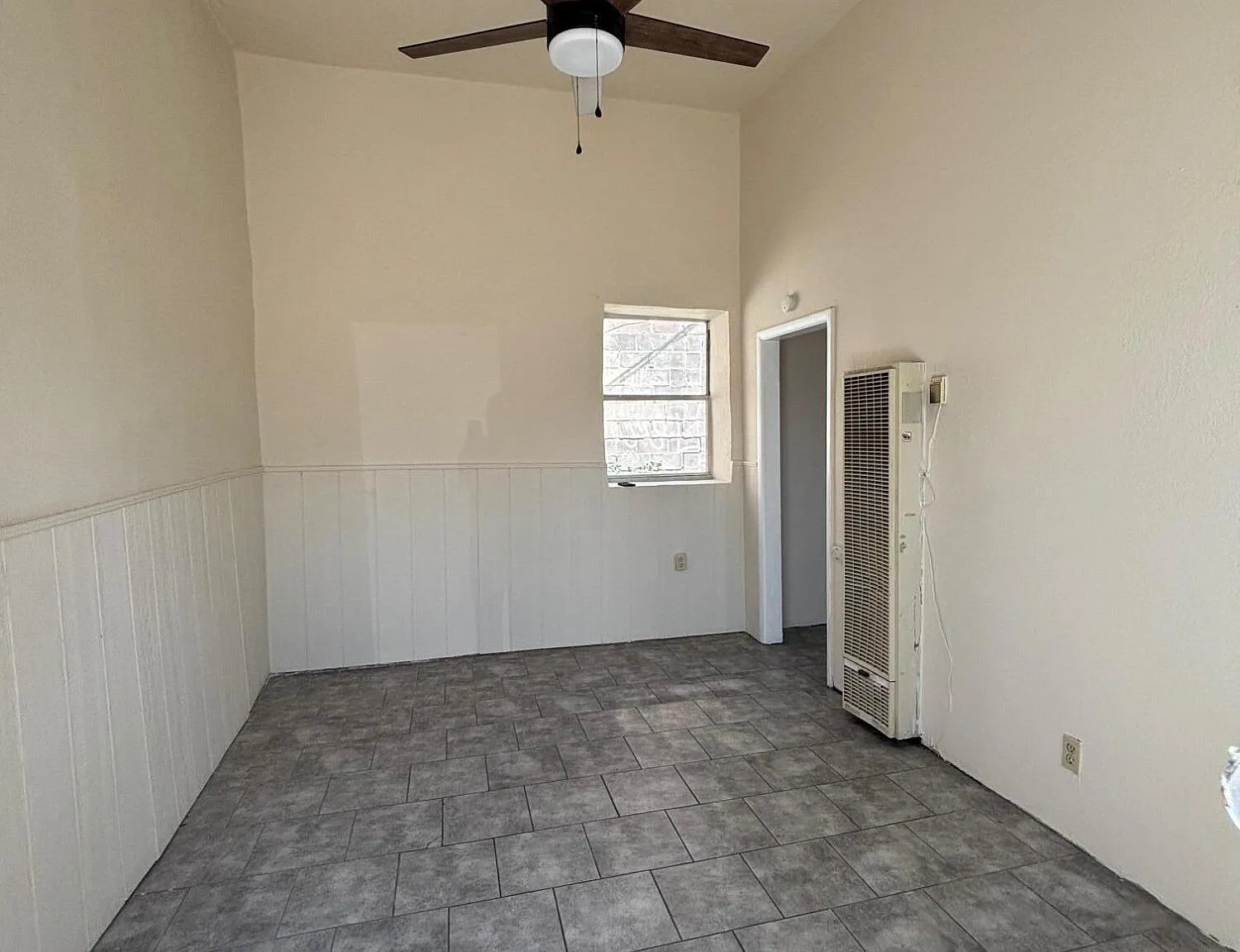 1 bed, 430 sqft, $700 — Photo 3
