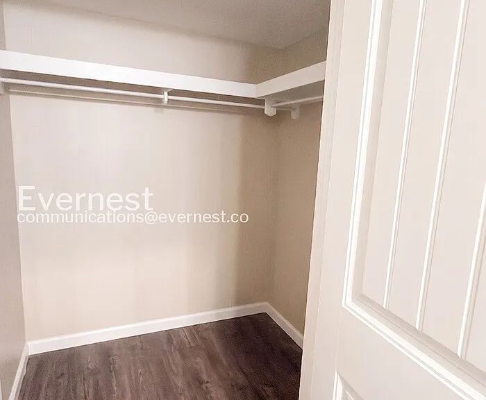 1738 31st St — Photo 11