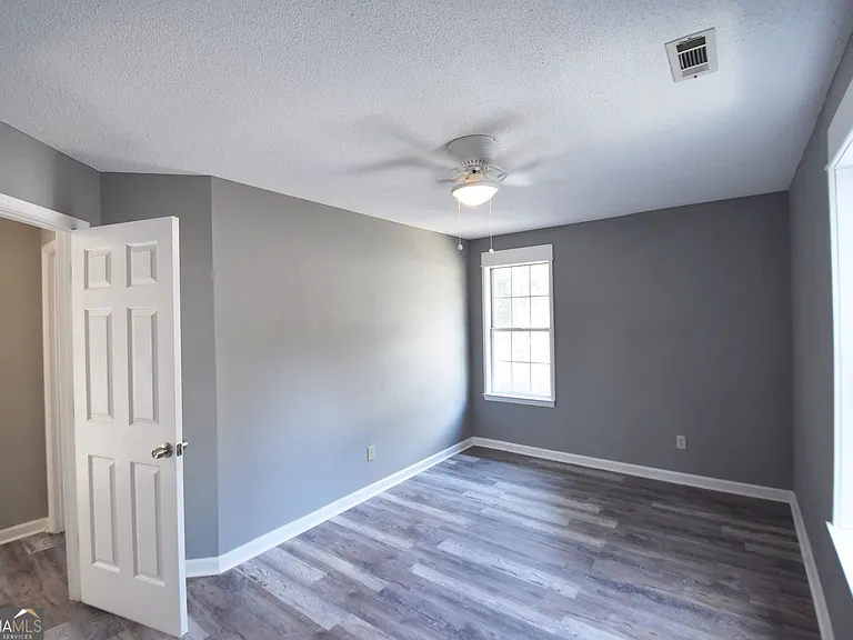 700 S Fairfield Dr — Photo 23