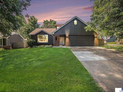 801 Redwood Ln, Papillion, NE, 68046