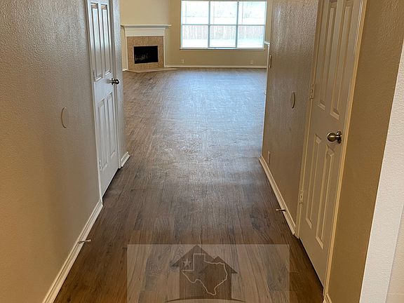 2nd image of 1207 Mule Deer Dr