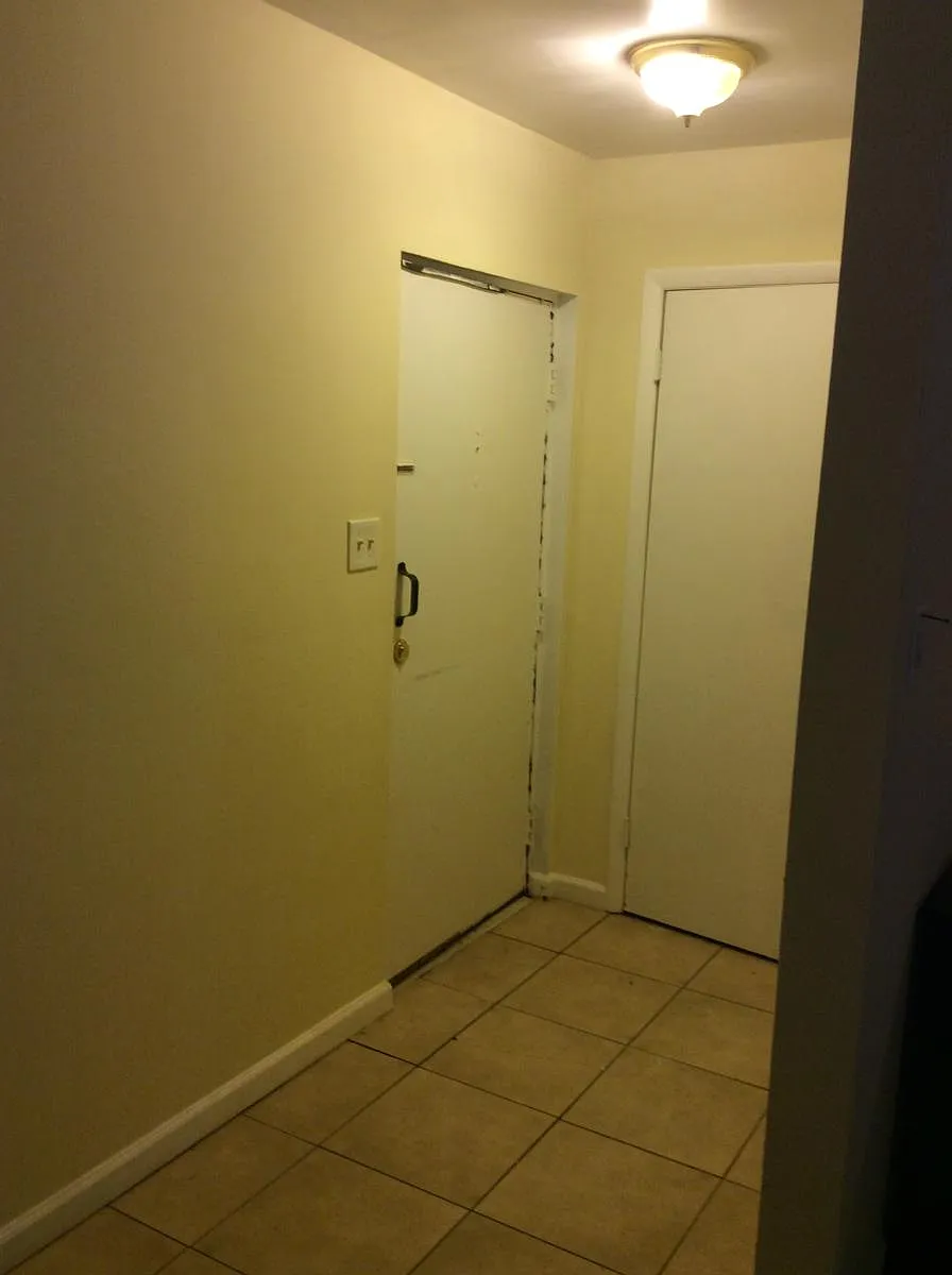 Building Photo - 1287 Schaub Dr