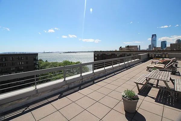 Sold by Stribling | media 10