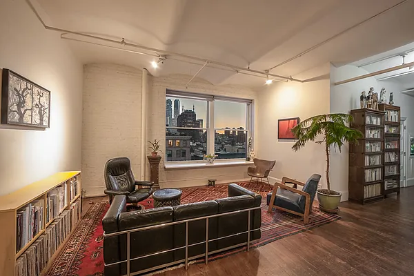 Sold by Nest Seekers International | media 7