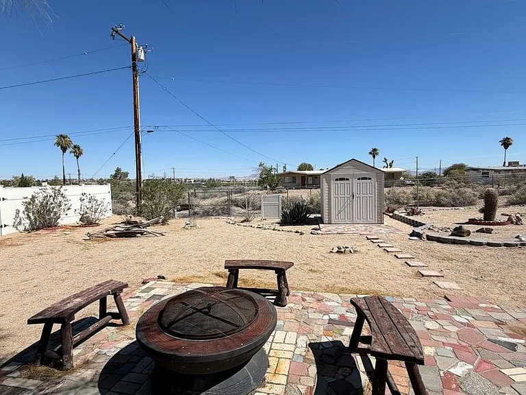 74404 Pinon Dr — Photo 32