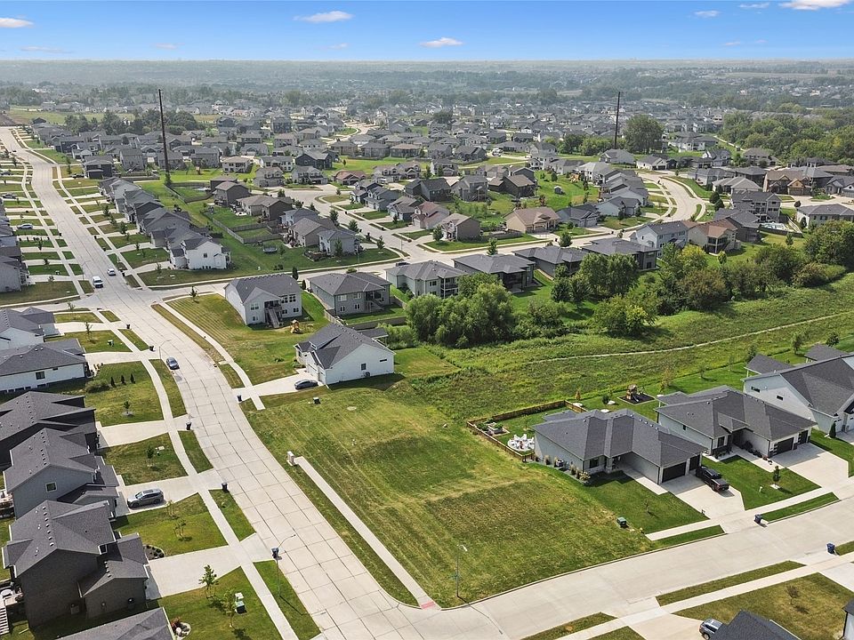 2nd image of 14724 Stonecrop Dr