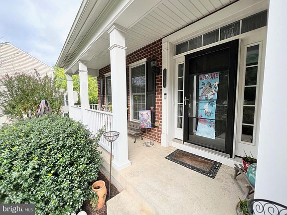 3rd image of 10809 Valley Falls Ct