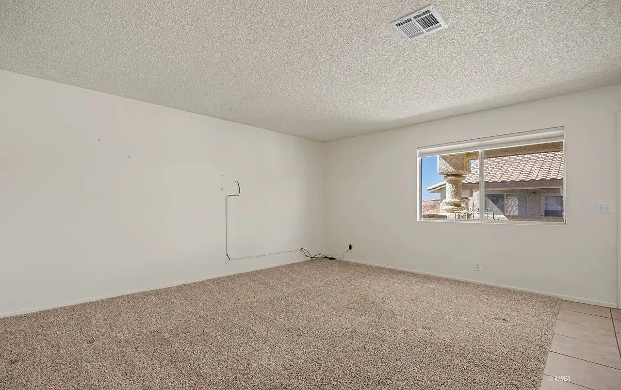 2 bed, 996 sqft, $1,250 — Photo 4