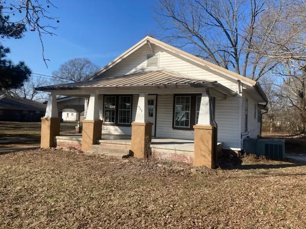 923 Church Ave, Mulberry, AR 72947