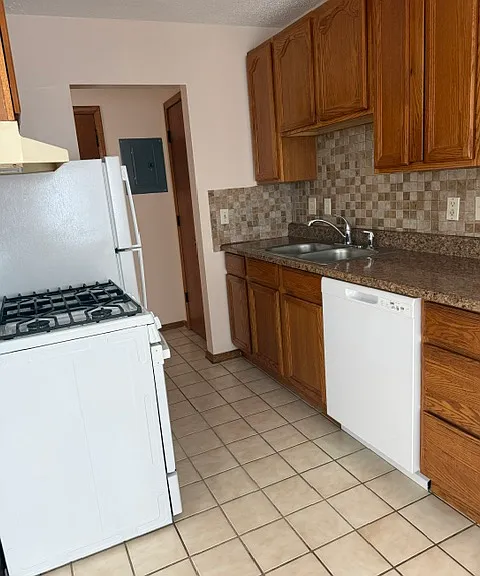 3312 Pillsbury Ave S #300 — Photo 12