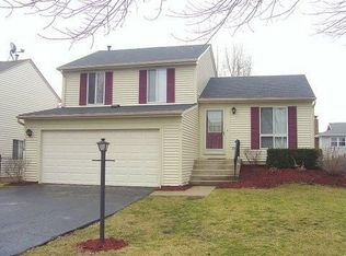 236 Iris Dr, Streamwood, IL