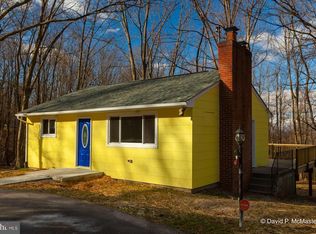 973 Johnnycake Ln, Harpers Ferry, WV 25425