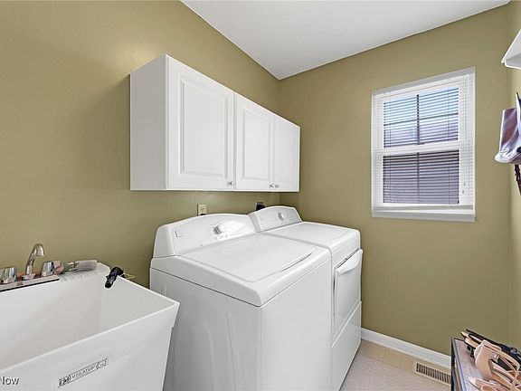 4th image of 1150 Chapman Ln Unit 40