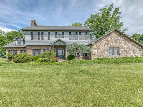 3510 Bondwood Cir, Johnson City, TN 37604
