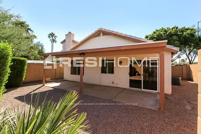 2162 W Osage Ave — Photo 14
