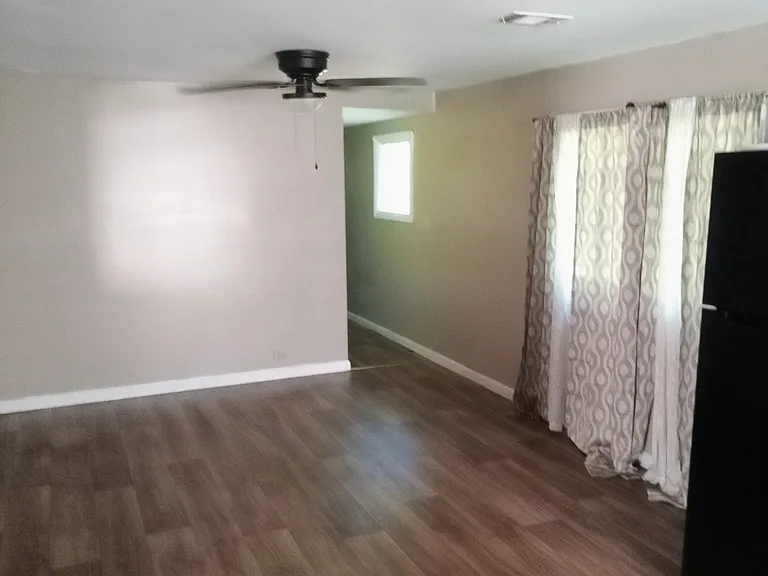 1153 Hodson Dr — Photo 4