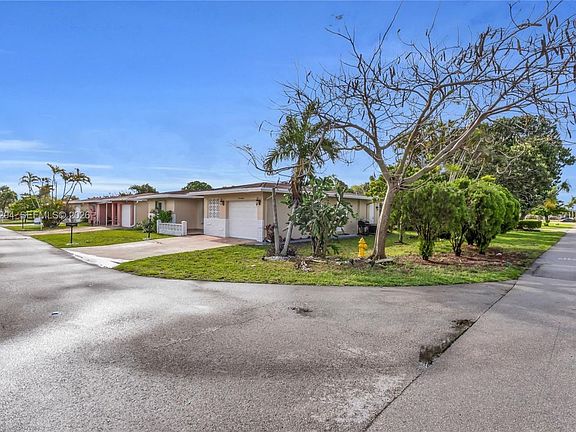 3rd image of 1280 NW 49th St
