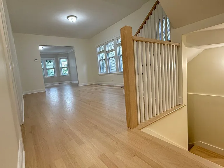 5821 W Gunnison St — Photo 11