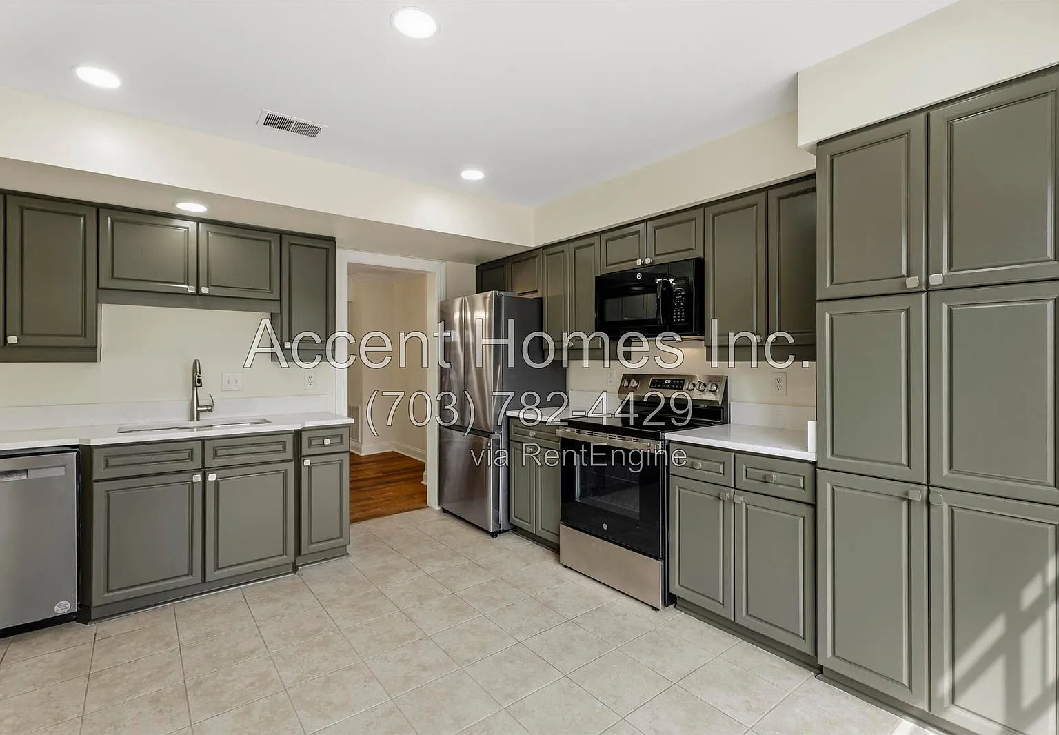 3 bed, 2.5 bath, 2100 sqft, $3,450 — Photo 4
