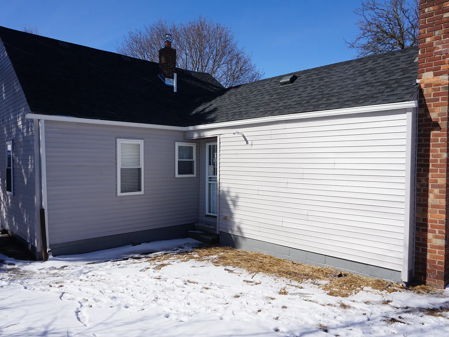 3 bed, 1001 sqft, $1,400 — Photo 3