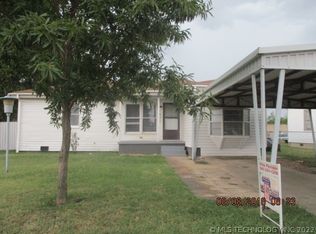 1821 Comanche St, Ardmore, OK 73401