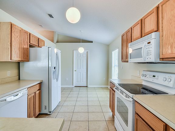 3rd image of 5261 Silver Thistle Ln