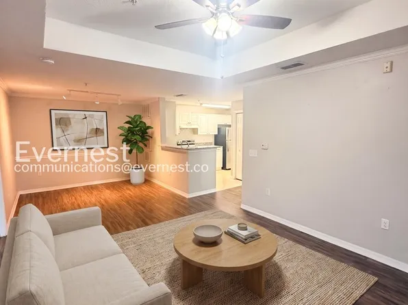 18001 Richmond Place Dr APT 1032, Tampa, FL 33647