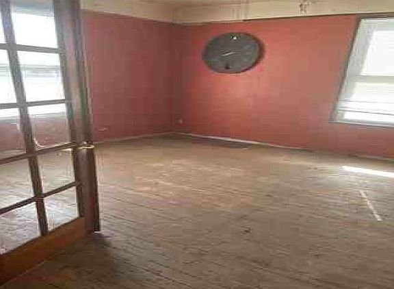 Additional Living Room