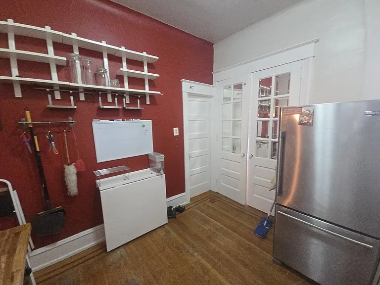 233 S 44th St #1 — Photo 10