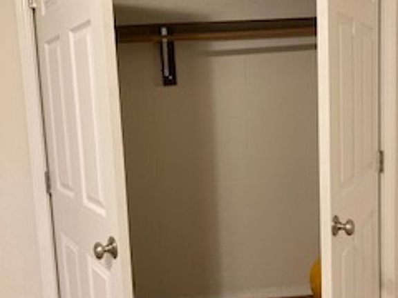 3rd image of 6106 W Walnut St #C