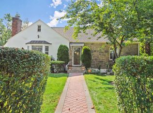 138 Summit Ave, Mount Vernon, NY 10550