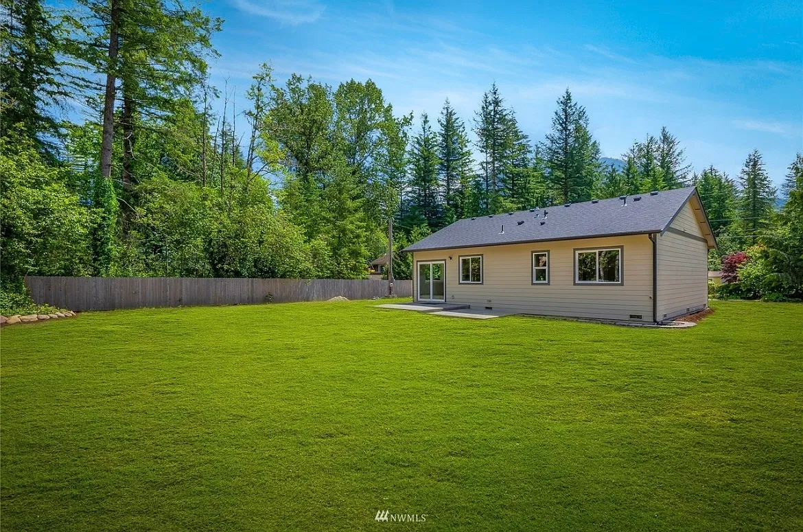 2 bed, 1008 sqft, $2,800 — Photo 3