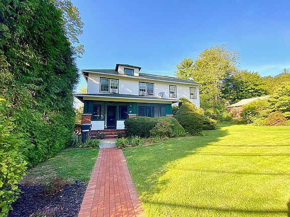 319 King Street | Front Walk