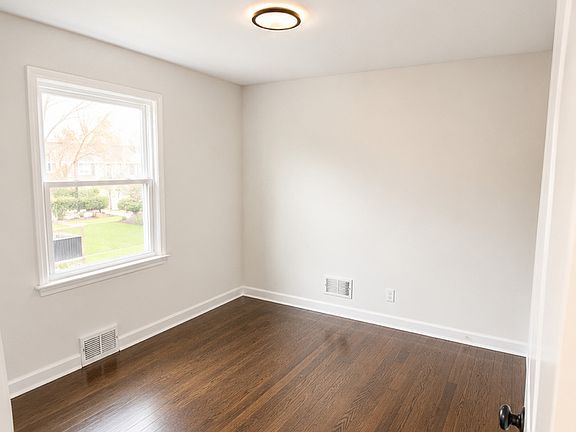 5th image of 18462 Gottschalk Ave