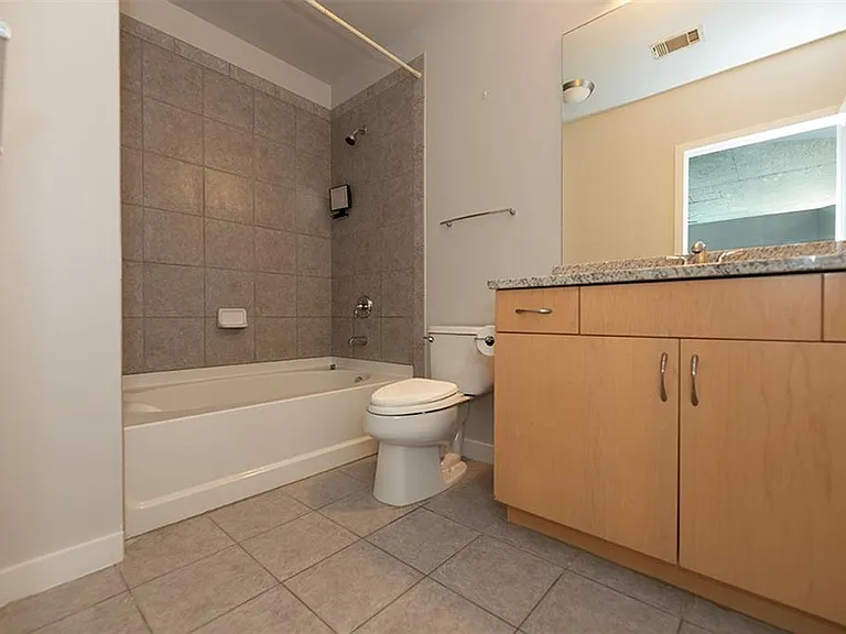400 W Peachtree St NW #2310 — Photo 12