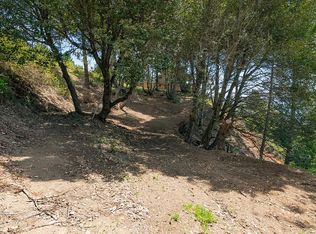 650 Hillside Dr, Whitethorn, CA 95589